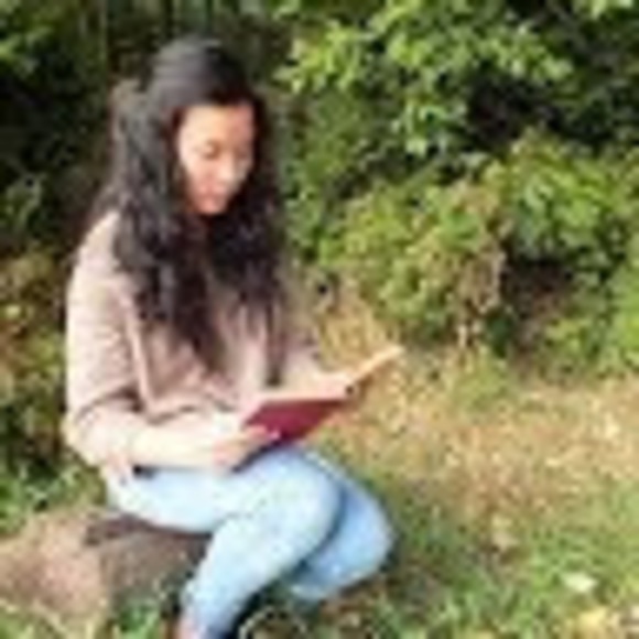 Meet your Posher, Maureen - Picture 1 of 1